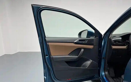 Volkswagen Tharu, 2022 год, 1 850 000 рублей, 14 фотография