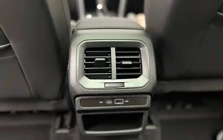 Volkswagen Tharu, 2022 год, 1 850 000 рублей, 21 фотография