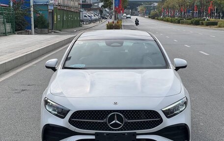 Mercedes-Benz A-Класс, 2023 год, 2 050 000 рублей, 2 фотография