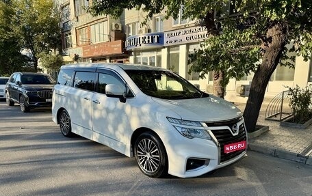 Nissan Elgrand III, 2015 год, 1 950 000 рублей, 1 фотография