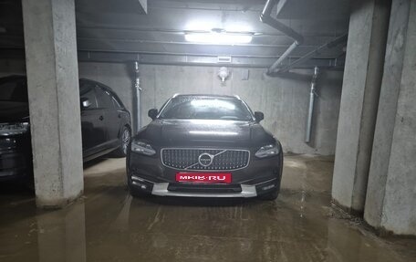 Volvo V90 Cross Country I рестайлинг, 2019 год, 3 000 000 рублей, 1 фотография