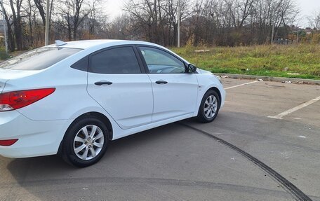 Hyundai Solaris II рестайлинг, 2014 год, 899 000 рублей, 3 фотография