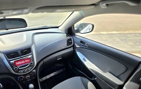 Hyundai Solaris II рестайлинг, 2014 год, 899 000 рублей, 15 фотография