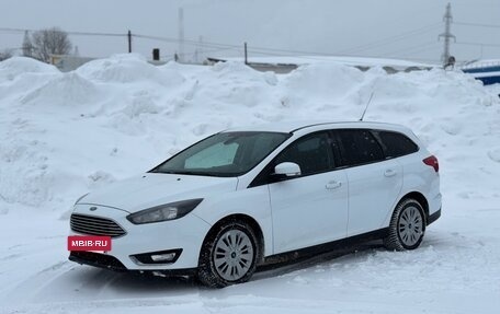 Ford Focus III, 2016 год, 925 000 рублей, 2 фотография