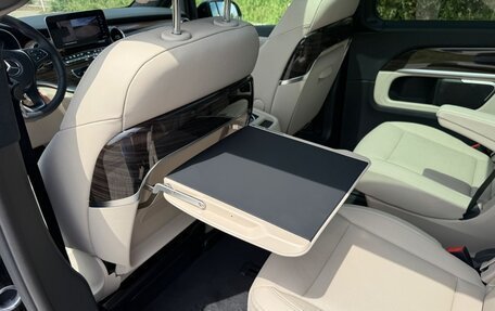 Mercedes-Benz V-Класс, 2022 год, 13 000 000 рублей, 8 фотография