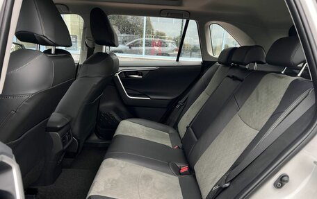 Toyota RAV4, 2025 год, 4 150 000 рублей, 8 фотография