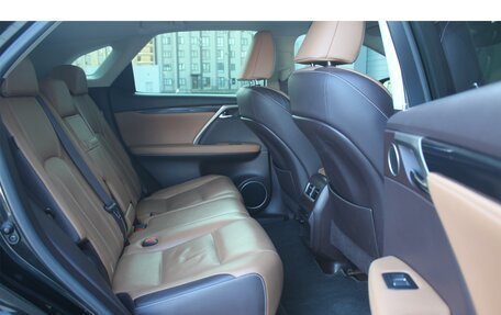 Lexus RX IV рестайлинг, 2019 год, 4 250 000 рублей, 17 фотография