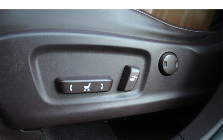 Lexus RX IV рестайлинг, 2019 год, 4 250 000 рублей, 26 фотография