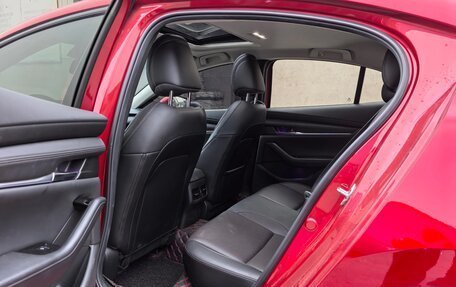 Mazda 3, 2022 год, 1 865 000 рублей, 16 фотография