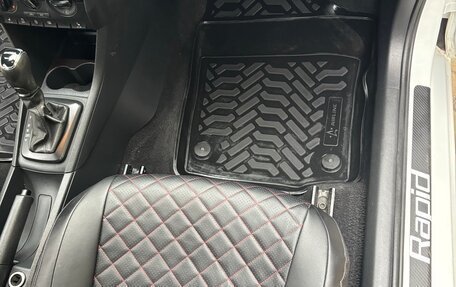 Skoda Rapid I, 2018 год, 970 000 рублей, 10 фотография