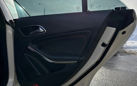 Mercedes-Benz CLA, 2013 год, 1 500 000 рублей, 15 фотография