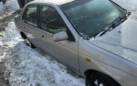 Nissan Bluebird XI, 2000 год, 130 000 рублей, 10 фотография