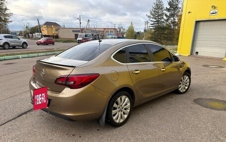 Opel Astra J, 2013 год, 770 000 рублей, 2 фотография