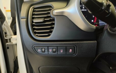 KIA Rio IV, 2022 год, 1 955 000 рублей, 5 фотография