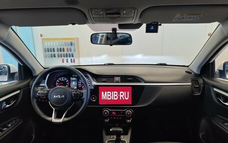 KIA Rio IV, 2022 год, 1 955 000 рублей, 9 фотография