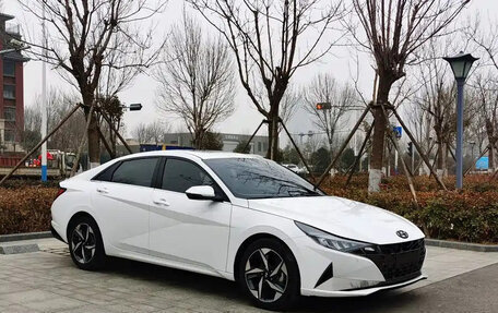 Hyundai Elantra, 2022 год, 1 200 000 рублей, 3 фотография