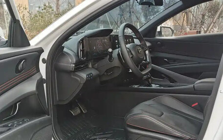 Hyundai Elantra, 2022 год, 1 200 000 рублей, 7 фотография