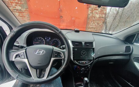 Hyundai Solaris II рестайлинг, 2015 год, 1 180 000 рублей, 8 фотография
