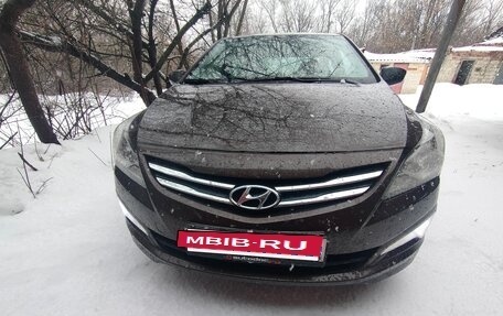 Hyundai Solaris II рестайлинг, 2015 год, 1 180 000 рублей, 3 фотография