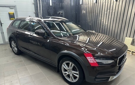 Volvo V90 Cross Country I рестайлинг, 2019 год, 3 000 000 рублей, 4 фотография