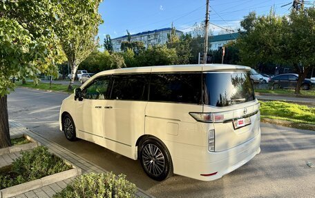 Nissan Elgrand III, 2015 год, 1 950 000 рублей, 3 фотография
