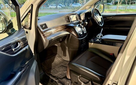 Nissan Elgrand III, 2015 год, 1 950 000 рублей, 8 фотография