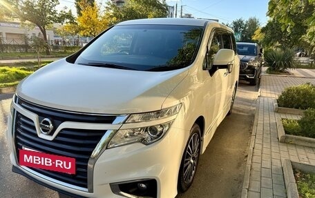 Nissan Elgrand III, 2015 год, 1 950 000 рублей, 7 фотография