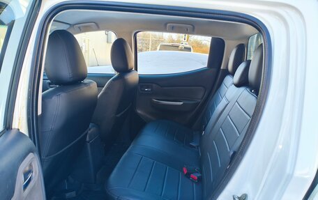 Mitsubishi L200 IV рестайлинг, 2015 год, 1 998 000 рублей, 7 фотография