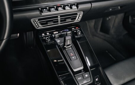 Porsche 911, 2022 год, 22 000 000 рублей, 9 фотография