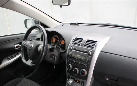 Toyota Corolla, 2011 год, 860 000 рублей, 7 фотография