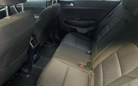 KIA Sportage IV рестайлинг, 2021 год, 2 369 000 рублей, 15 фотография