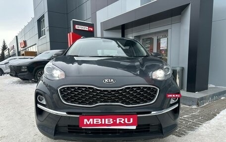 KIA Sportage IV рестайлинг, 2021 год, 2 369 000 рублей, 2 фотография