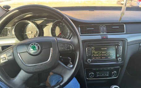 Skoda Superb III рестайлинг, 2008 год, 750 000 рублей, 13 фотография