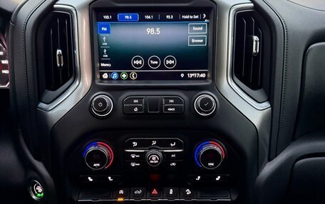 Chevrolet Silverado, 2020 год, 6 590 000 рублей, 17 фотография