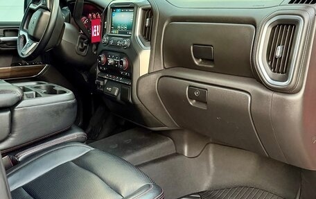 Chevrolet Silverado, 2020 год, 6 590 000 рублей, 20 фотография