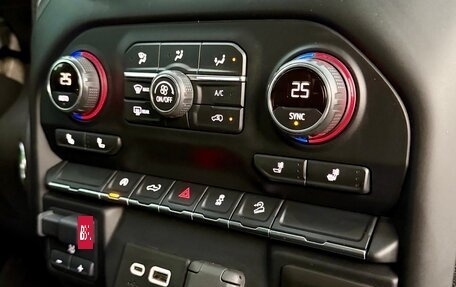 Chevrolet Silverado, 2020 год, 6 590 000 рублей, 19 фотография