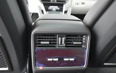 Porsche Cayenne III, 2025 год, 18 900 000 рублей, 22 фотография