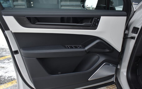 Porsche Cayenne III, 2025 год, 18 900 000 рублей, 29 фотография