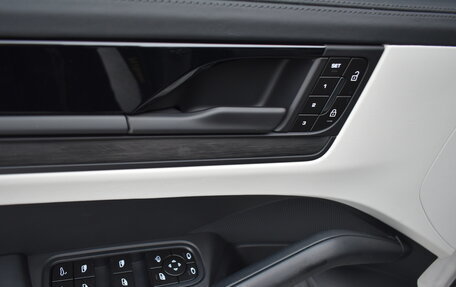 Porsche Cayenne III, 2025 год, 18 900 000 рублей, 28 фотография