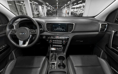 KIA Sportage IV рестайлинг, 2018 год, 2 740 000 рублей, 8 фотография