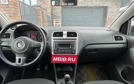 Volkswagen Polo VI (EU Market), 2013 год, 990 000 рублей, 4 фотография