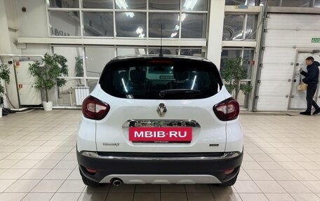 Renault Kaptur I рестайлинг, 2019 год, 1 750 000 рублей, 4 фотография