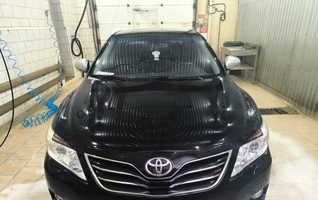 Toyota Camry, 2010 год, 1 050 000 рублей, 1 фотография