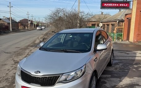 KIA Rio III рестайлинг, 2015 год, 950 000 рублей, 1 фотография