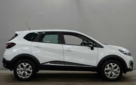 Renault Kaptur I рестайлинг, 2017 год, 1 300 000 рублей, 4 фотография