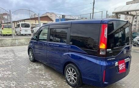 Honda Stepwgn IV, 2017 год, 2 000 000 рублей, 4 фотография