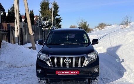 Toyota Land Cruiser Prado 150 рестайлинг 2, 2014 год, 3 090 000 рублей, 2 фотография
