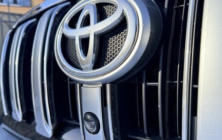 Toyota Land Cruiser Prado 150 рестайлинг 2, 2014 год, 3 090 000 рублей, 13 фотография