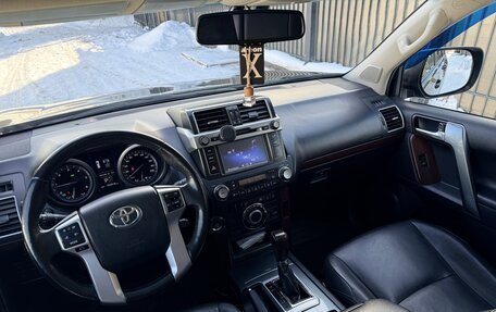 Toyota Land Cruiser Prado 150 рестайлинг 2, 2014 год, 3 090 000 рублей, 20 фотография