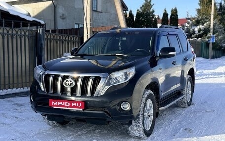 Toyota Land Cruiser Prado 150 рестайлинг 2, 2014 год, 3 090 000 рублей, 3 фотография